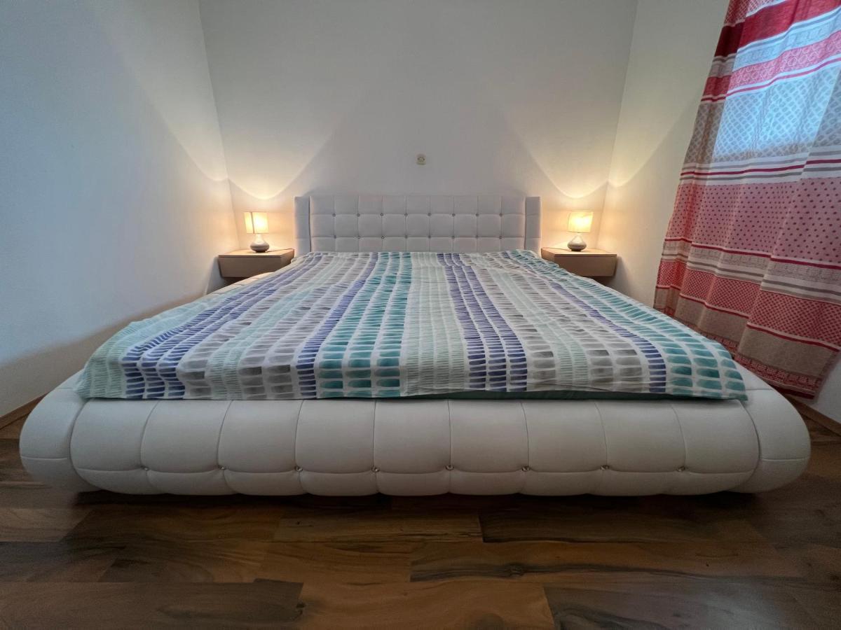 Villa Viktorija Galovac  Экстерьер фото