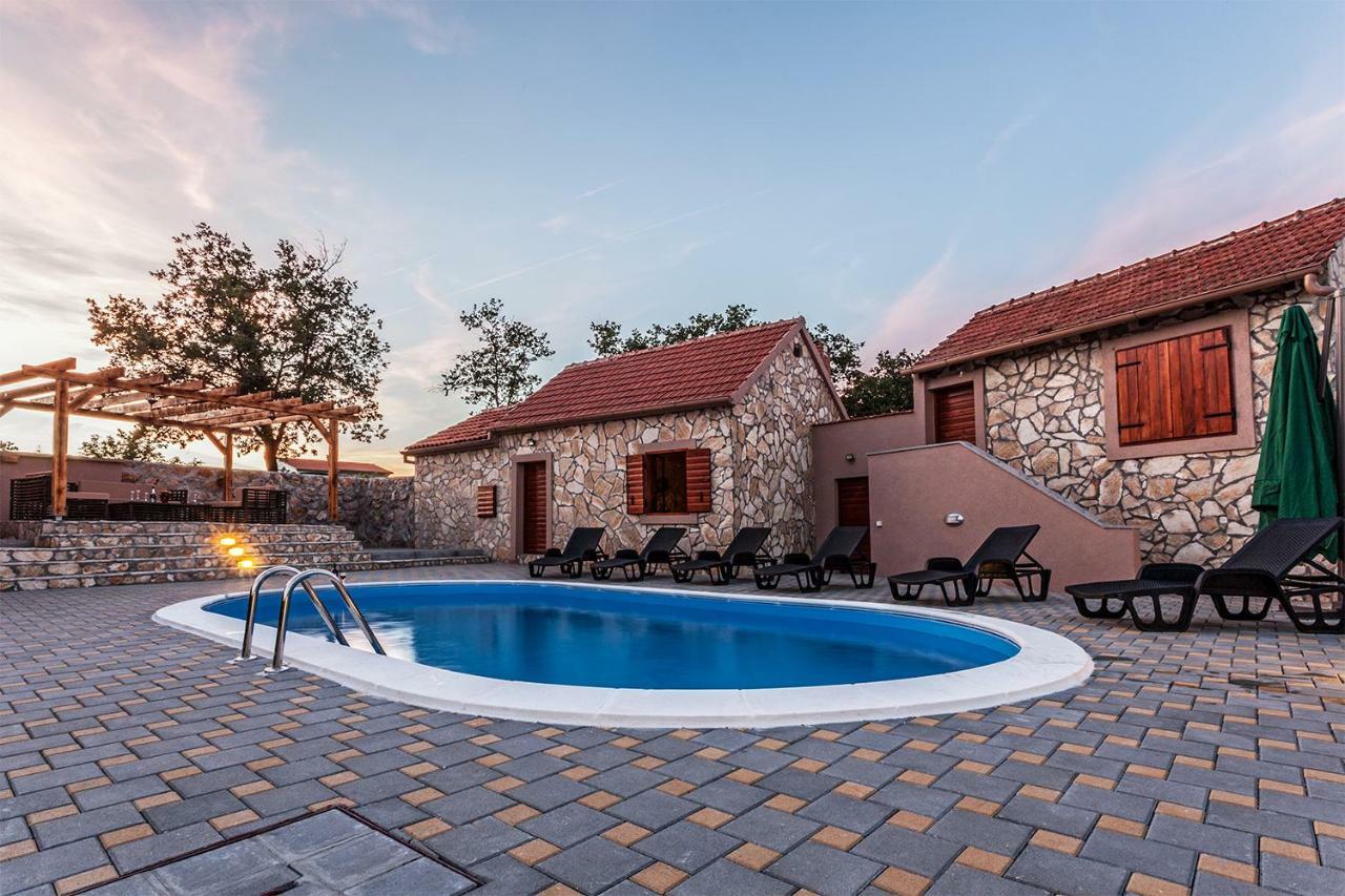 Villa Viktorija Galovac  Экстерьер фото