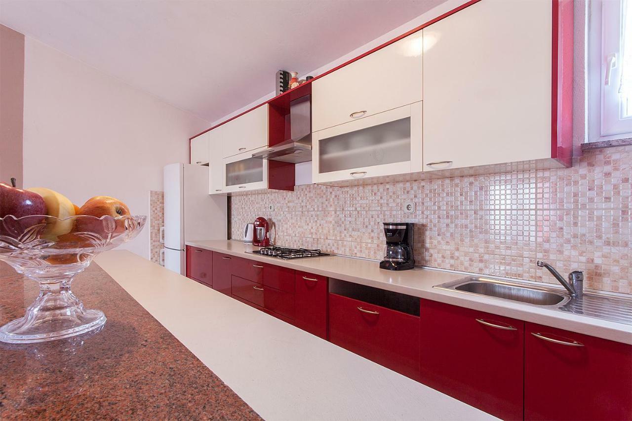 Villa Viktorija Galovac  Экстерьер фото