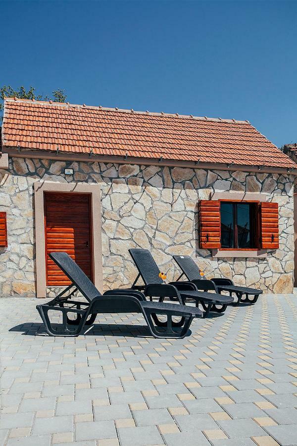 Villa Viktorija Galovac  Экстерьер фото
