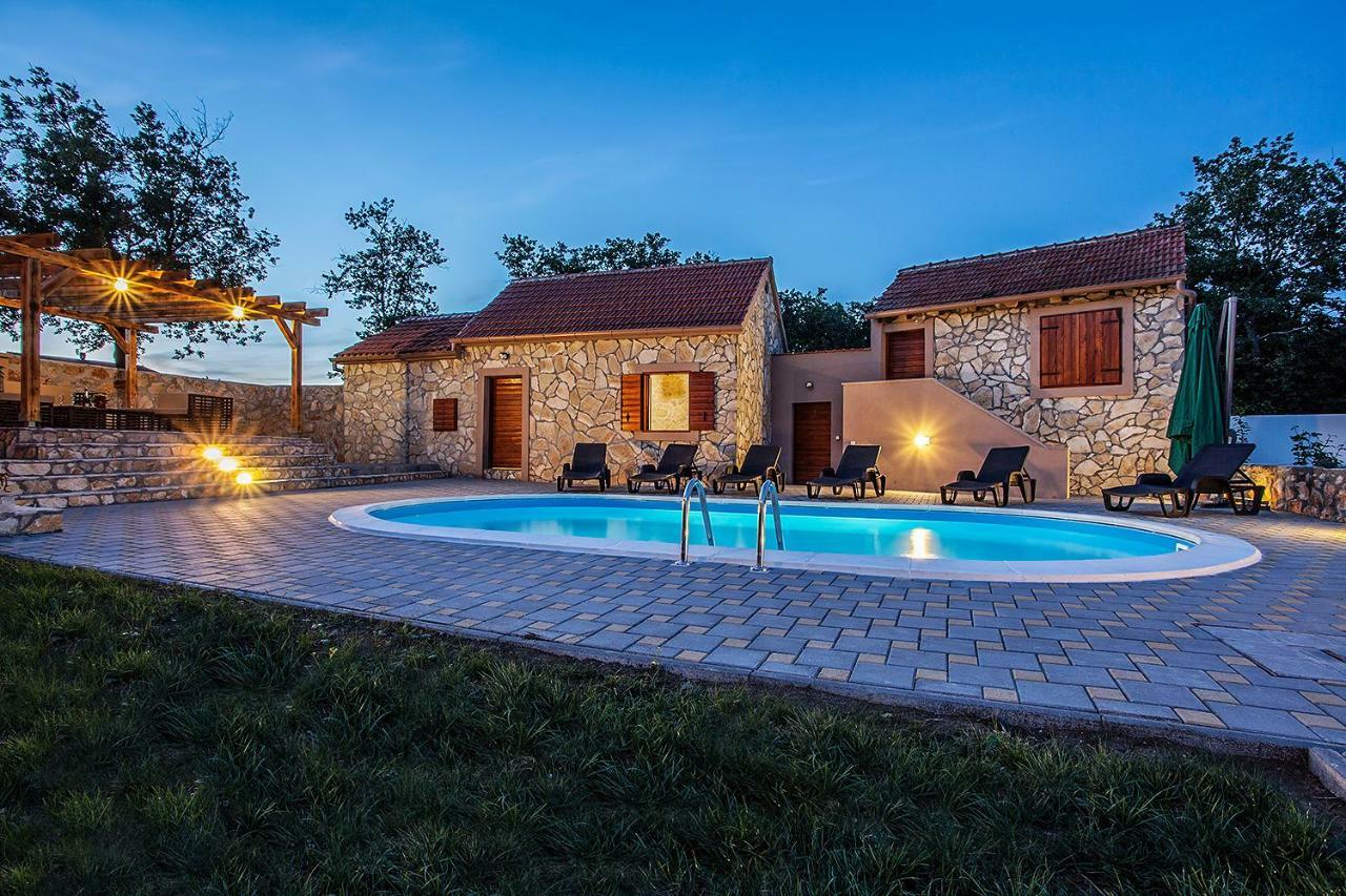 Villa Viktorija Galovac  Экстерьер фото